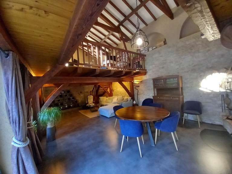 Maison Prayssac - 7 chambres - 553m²