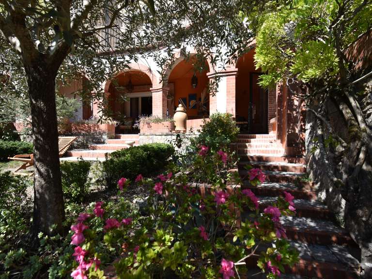 Maison Prayssas - 6 chambres - 320m²