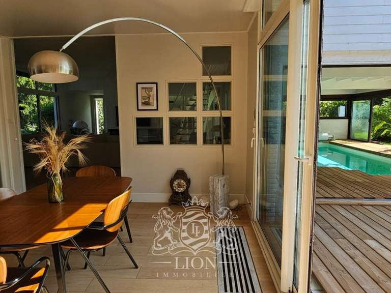 Villa Prémesques - 5 chambres - 342m²