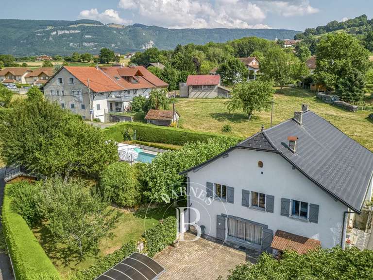 Maison Présilly - 4 chambres - 452m²