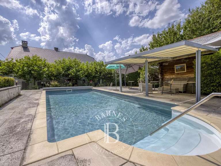 Maison Présilly - 4 chambres - 452m²