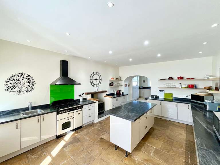 Appartement Pressac - 5 chambres - 297m²