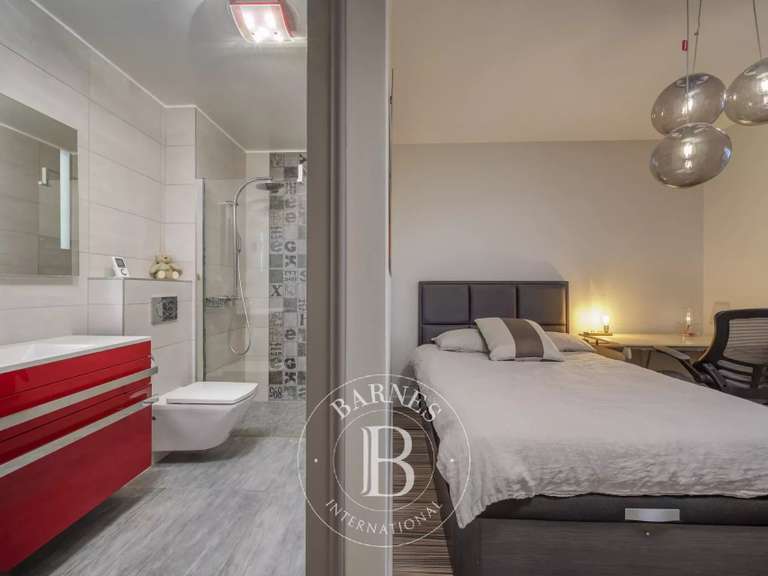 Appartement Prévessin-Moëns - 4 chambres - 171m²