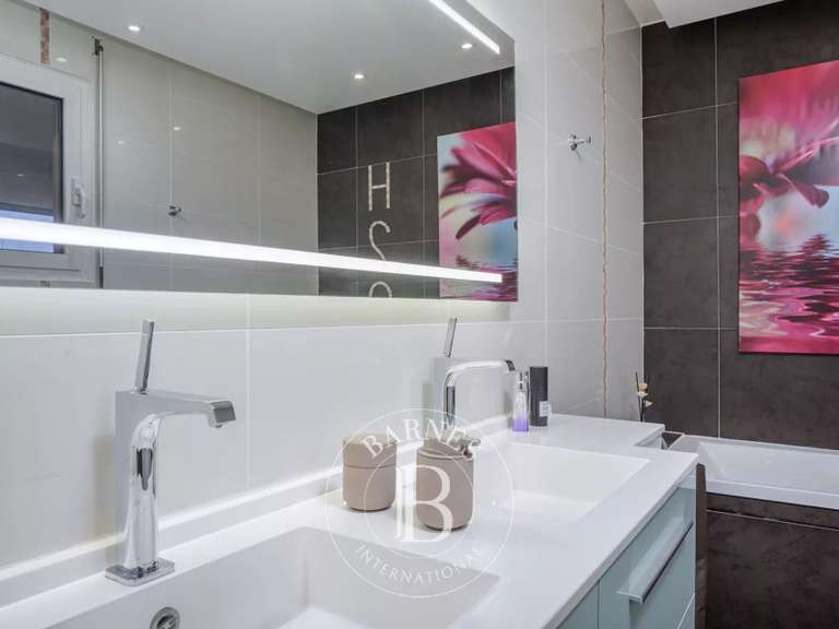 Appartement Prévessin-Moëns - 4 chambres - 171m²