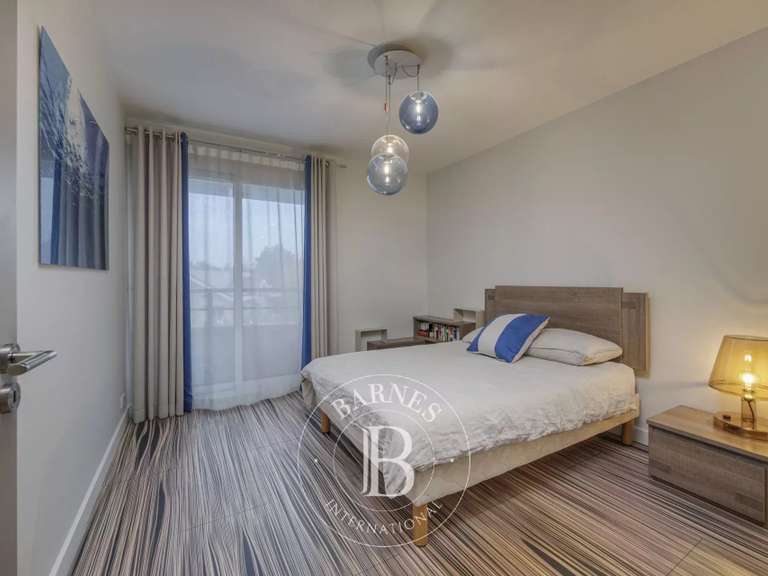 Appartement Prévessin-Moëns - 4 chambres - 171m²