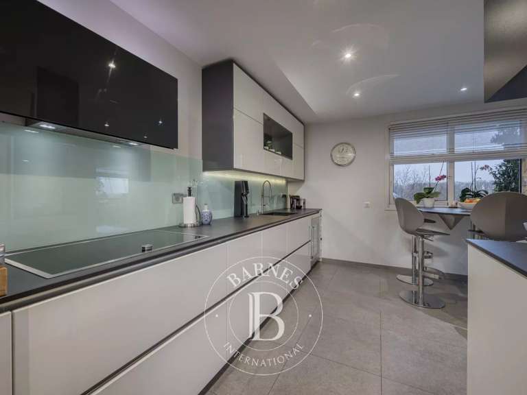Appartement Prévessin-Moëns - 4 chambres - 171m²