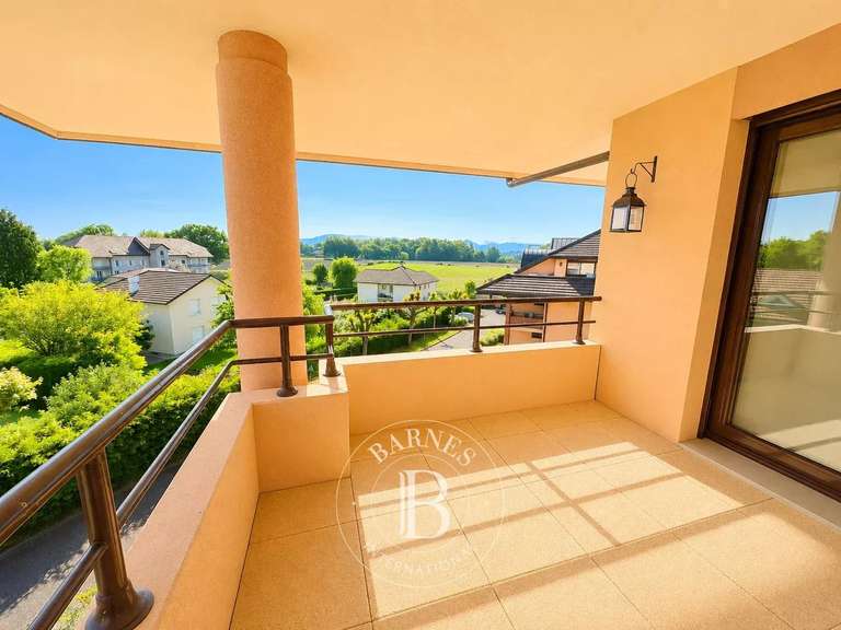 Appartement Prévessin-Moëns - 4 chambres - 171m²