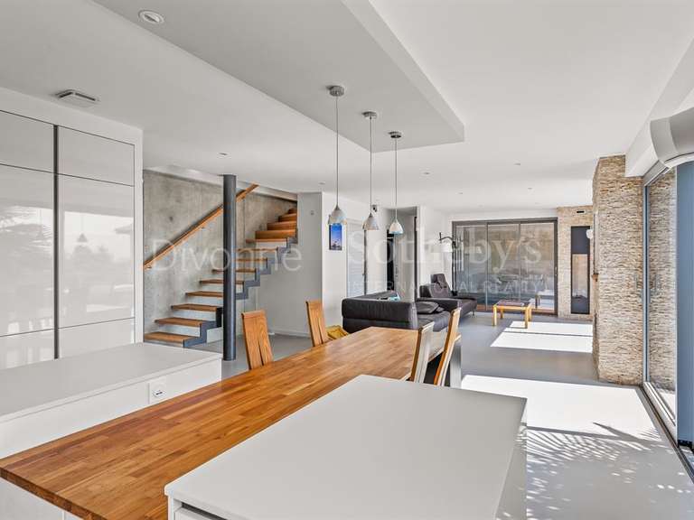 House Prévessin-Moëns - 5 bedrooms - 200m²