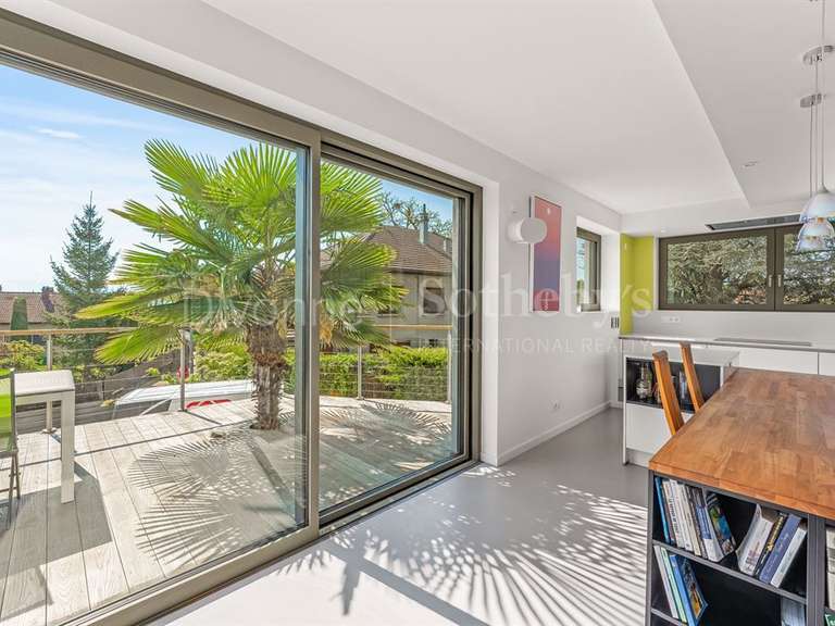 House Prévessin-Moëns - 5 bedrooms - 200m²