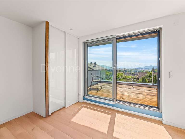 House Prévessin-Moëns - 5 bedrooms - 200m²