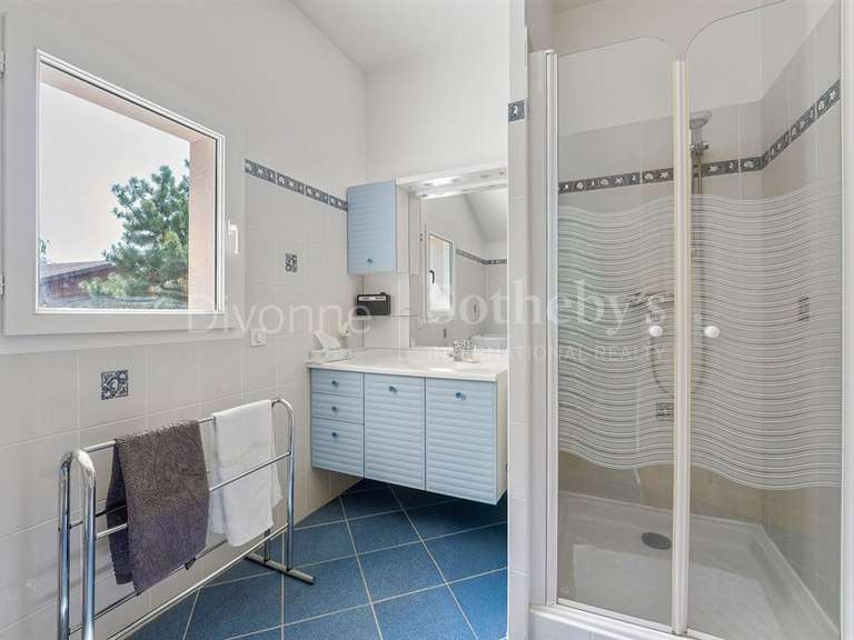 Maison Prévessin-Moëns - 6 chambres - 320m²