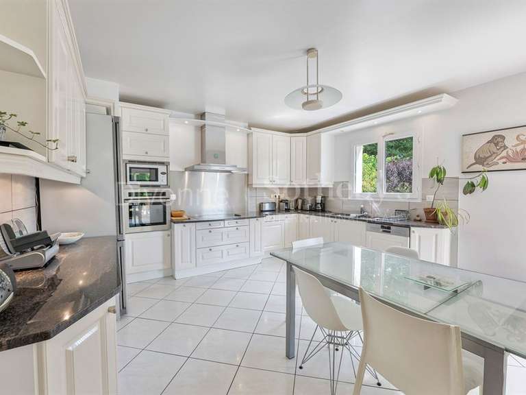 Maison Prévessin-Moëns - 6 chambres - 320m²