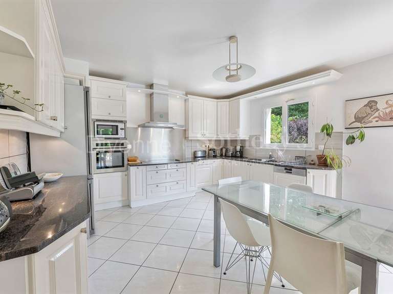 Maison Prévessin-Moëns - 6 chambres - 320m²