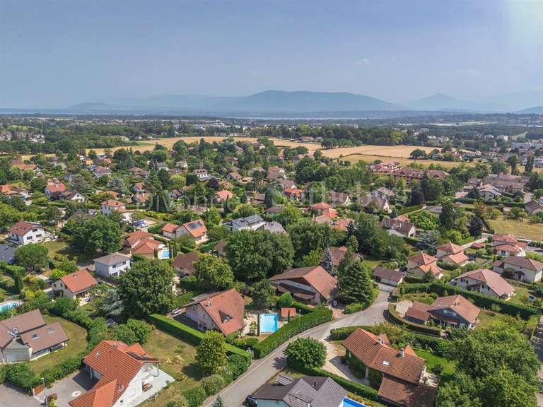 Maison Prévessin-Moëns - 6 chambres - 320m²