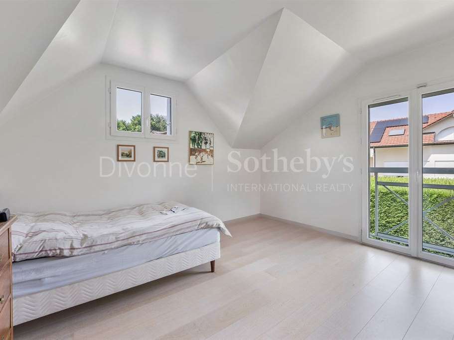 Maison Prévessin-Moëns