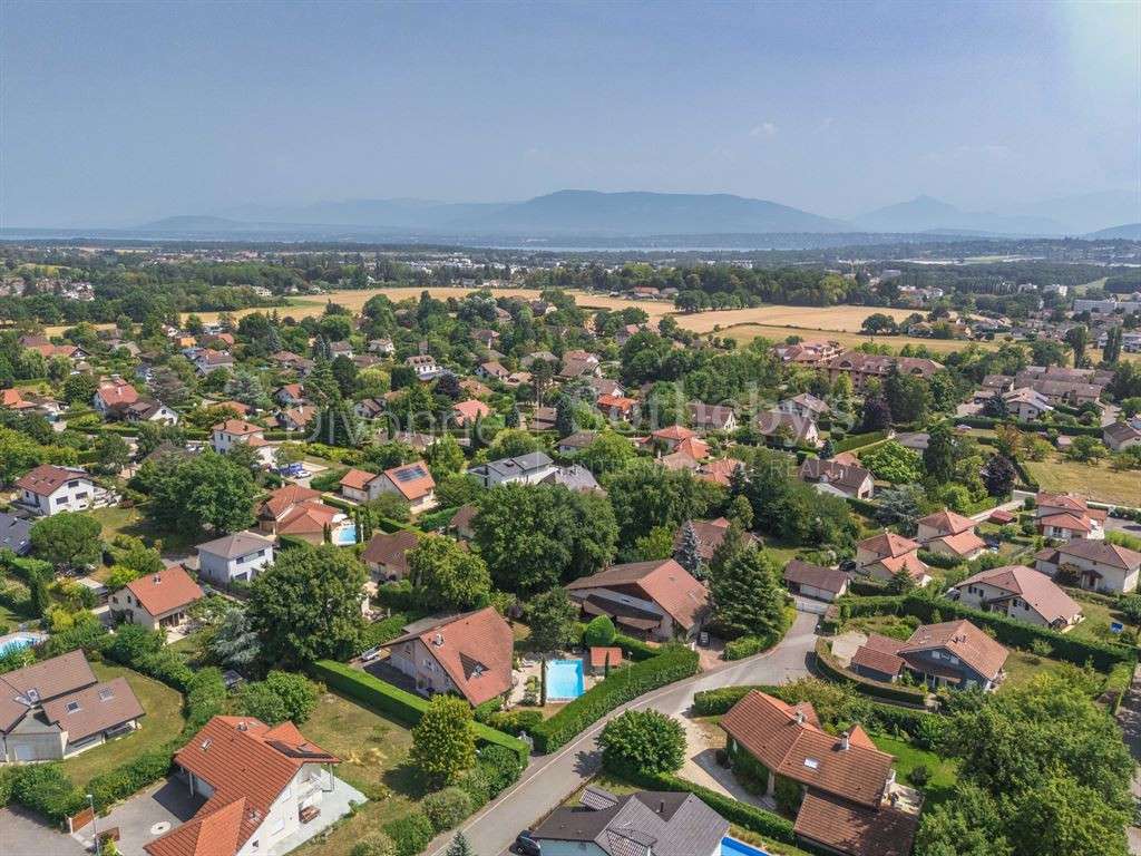 Maison Prévessin-Moëns