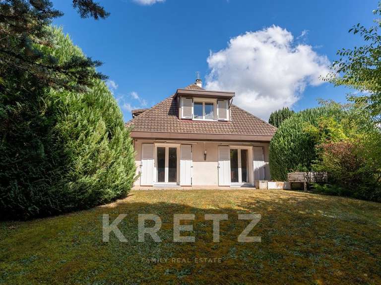 Maison Prévessin-Moëns - 5 chambres - 157m²