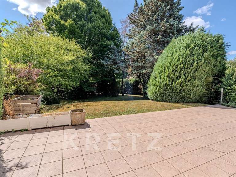 Maison Prévessin-Moëns - 5 chambres - 157m²