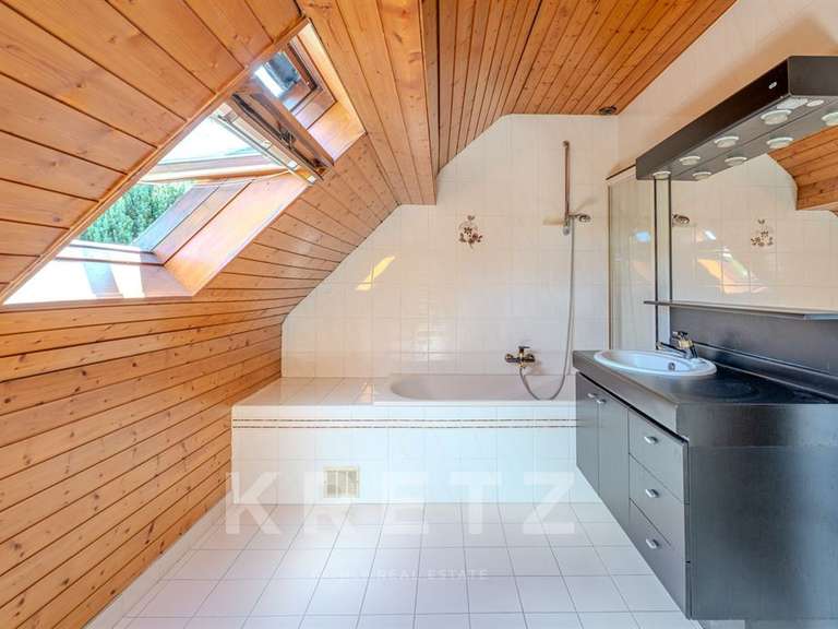 Maison Prévessin-Moëns - 5 chambres - 157m²