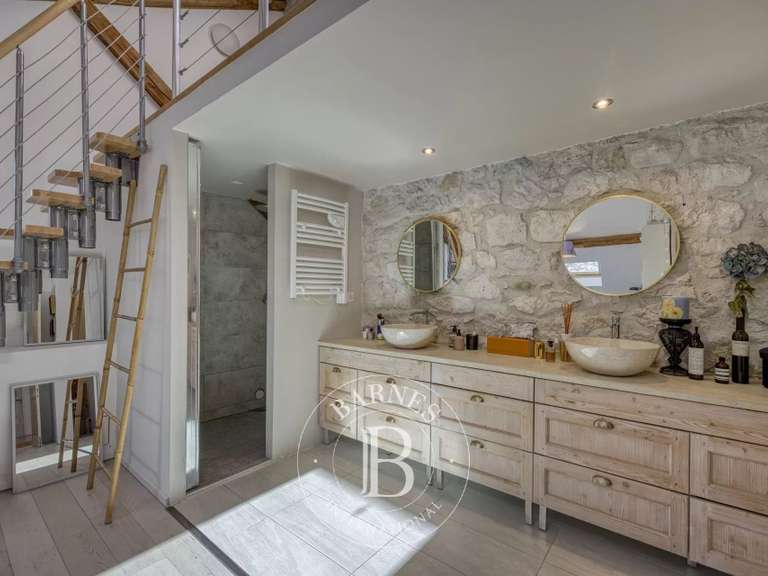 Maison Prévessin-Moëns - 3 chambres - 239m²