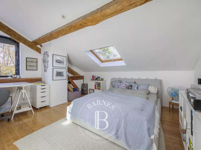 Maison Prévessin-Moëns - 3 chambres - 239m²