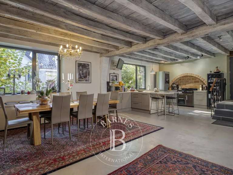 Maison Prévessin-Moëns - 3 chambres - 239m²