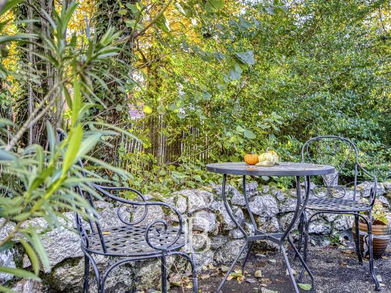 Maison Prévessin-Moëns - 3 chambres - 239m²