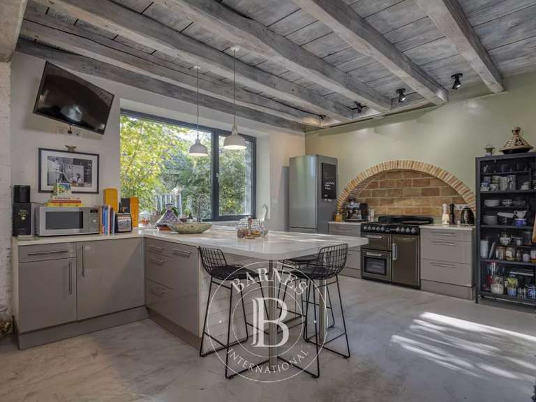 Maison Prévessin-Moëns - 3 chambres - 239m²