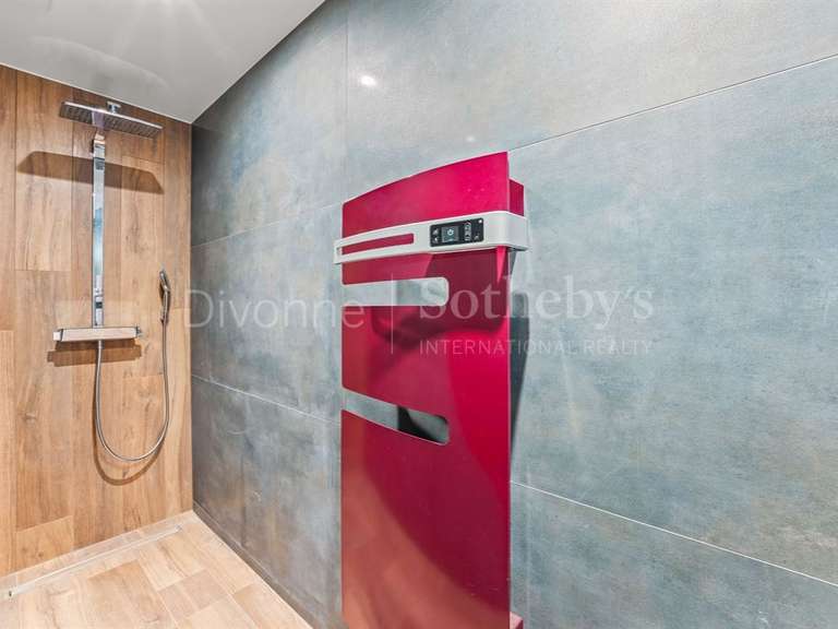 Maison Prévessin-Moëns - 5 chambres - 200m²