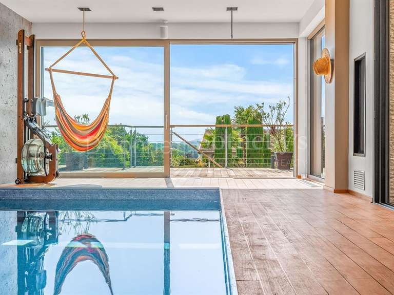 Maison Prévessin-Moëns - 5 chambres - 200m²