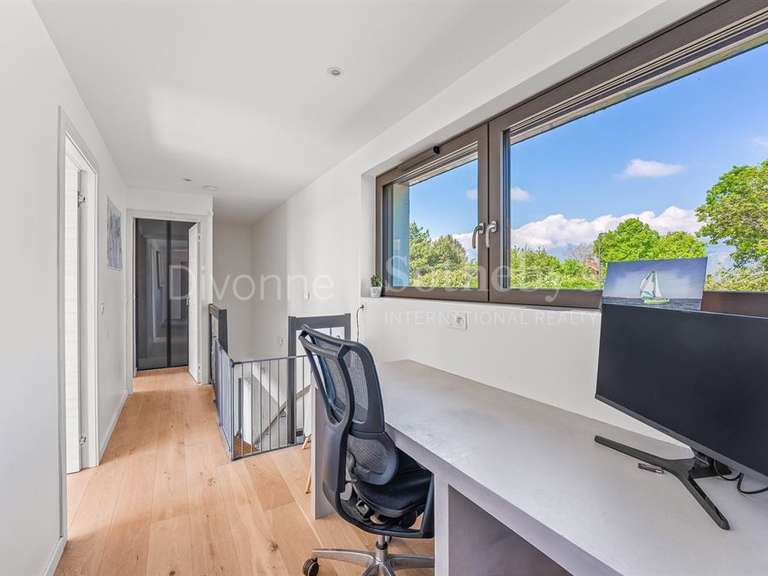 Maison Prévessin-Moëns - 5 chambres - 200m²