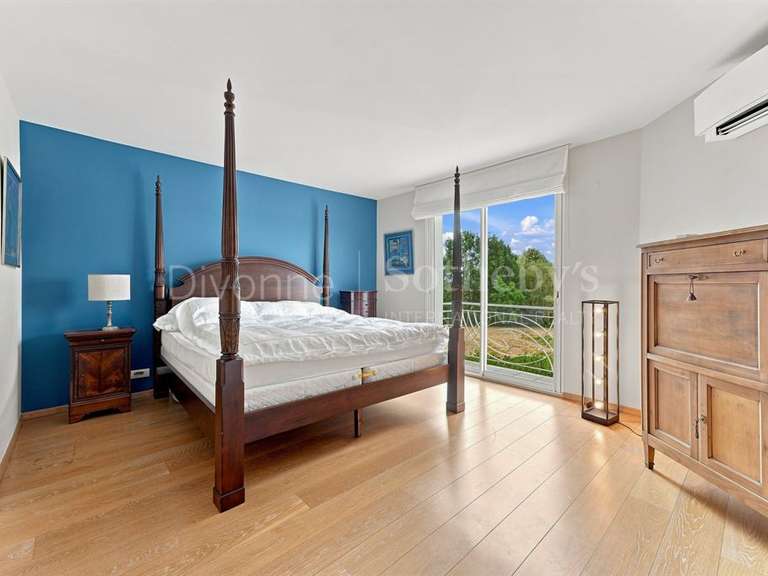 Maison Prévessin-Moëns - 5 chambres - 280m²