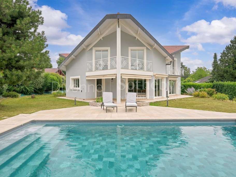 Maison Prévessin-Moëns