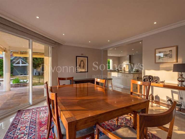 Maison Prévessin-Moëns - 5 chambres - 280m²