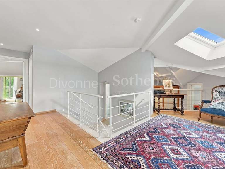 Maison Prévessin-Moëns - 5 chambres - 280m²