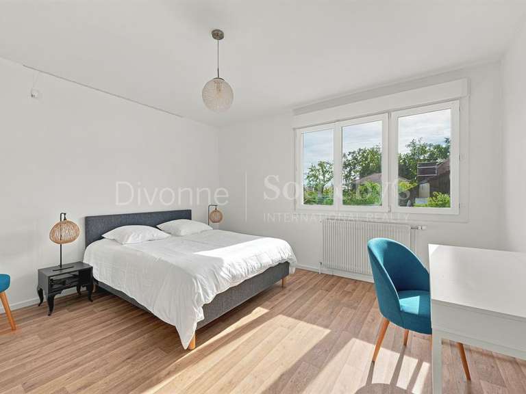 Maison Prévessin-Moëns - 5 chambres - 564m²