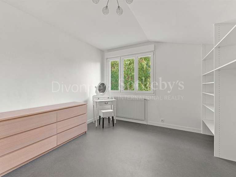 Maison Prévessin-Moëns - 5 chambres - 564m²