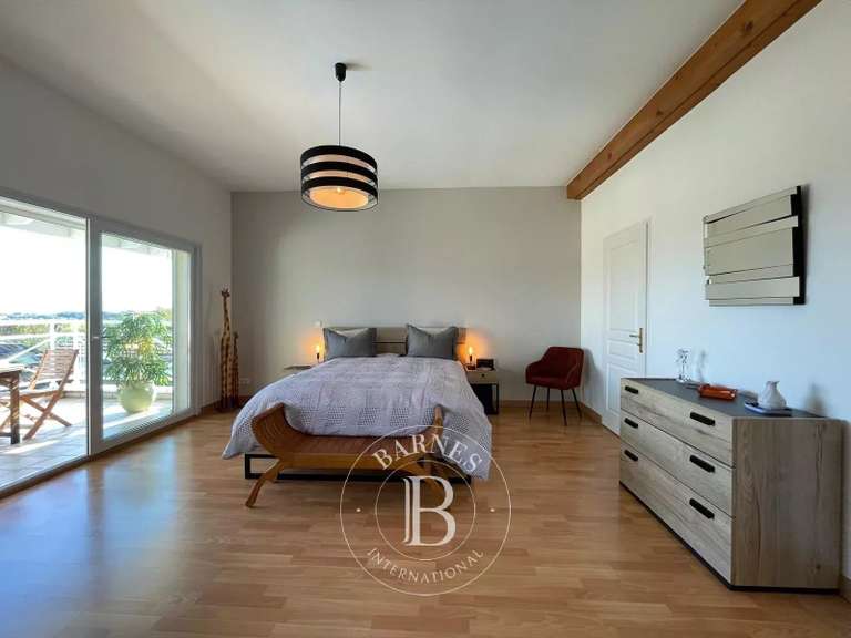 Villa Prévessin-Moëns - 4 chambres - 224m²