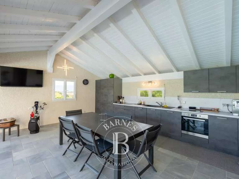 Villa Prévessin-Moëns - 4 chambres - 224m²