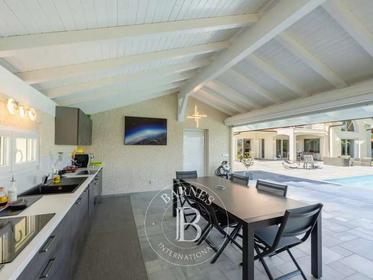 Villa Prévessin-Moëns - 4 chambres - 224m²