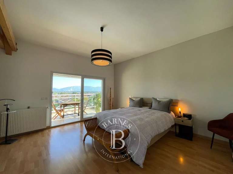 Villa Prévessin-Moëns - 4 chambres - 224m²