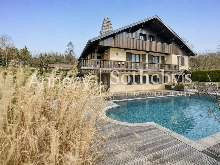 Maison Pringy - 5 chambres - 226m²