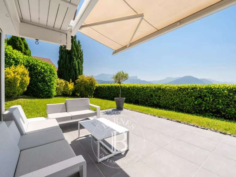 Villa Pringy - 3 chambres - 206m²