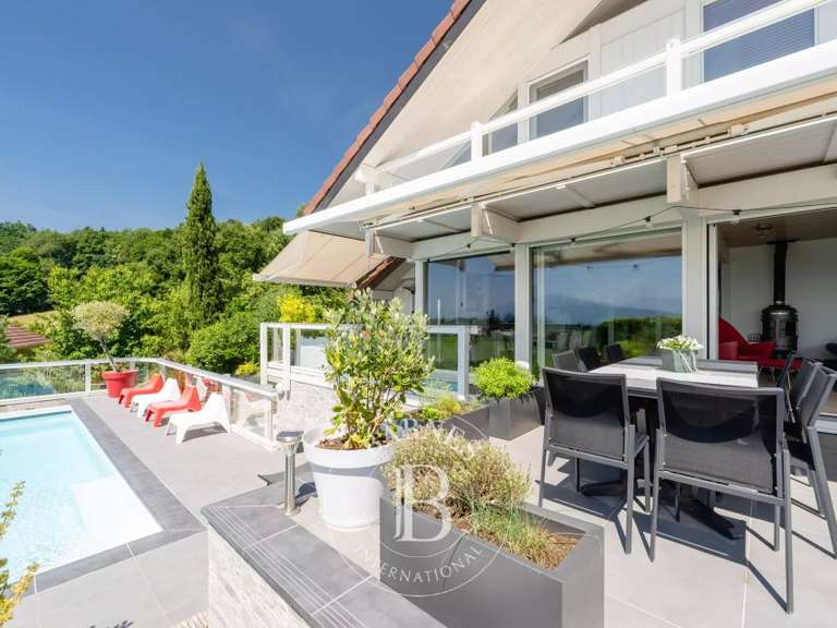 Villa Pringy - 3 chambres - 206m²