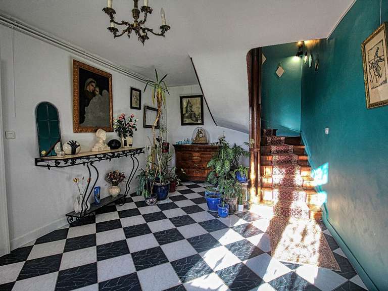 House Prisse-la-Charriere - 5 bedrooms - 515m²