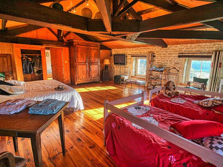 House Prisse-la-Charriere - 5 bedrooms - 515m²