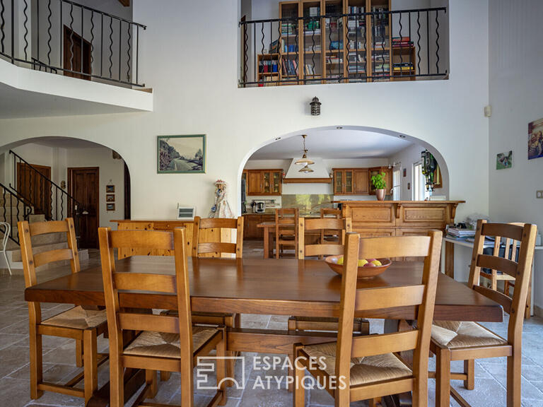 Maison Privas - 4 chambres - 265m²