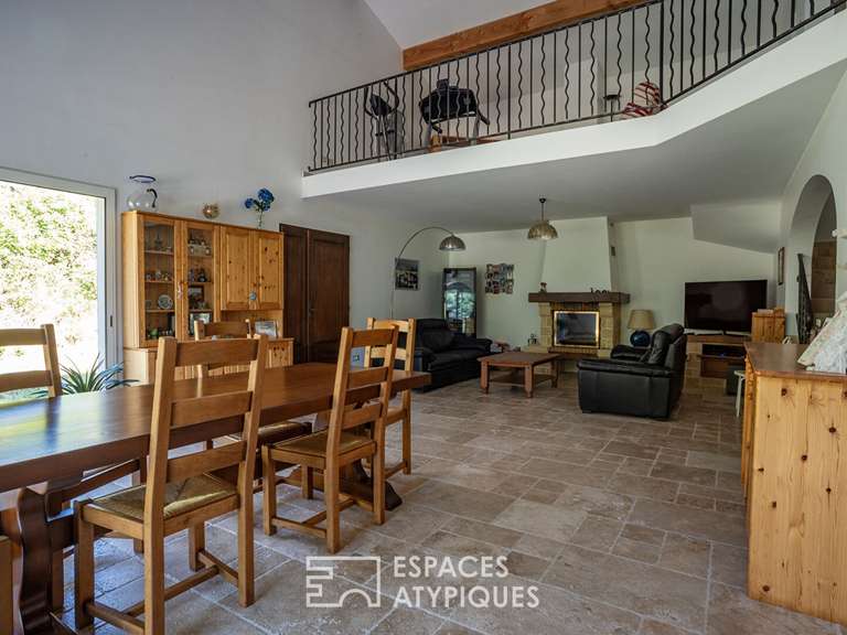 Maison Privas - 4 chambres - 265m²