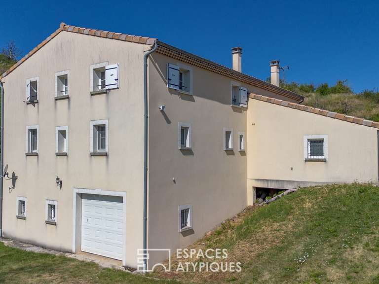 Maison Privas - 4 chambres - 265m²