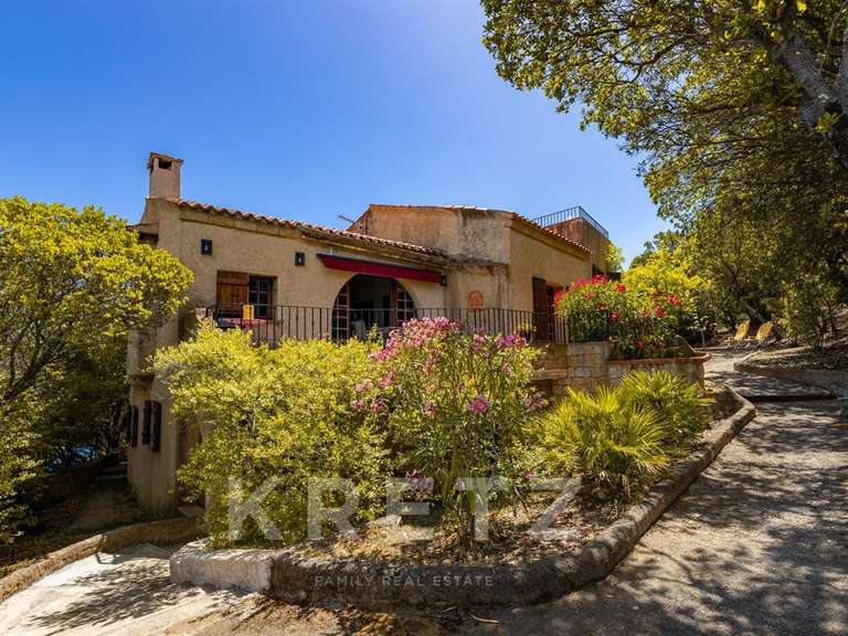 Maison Propriano - 4 chambres - 205m²